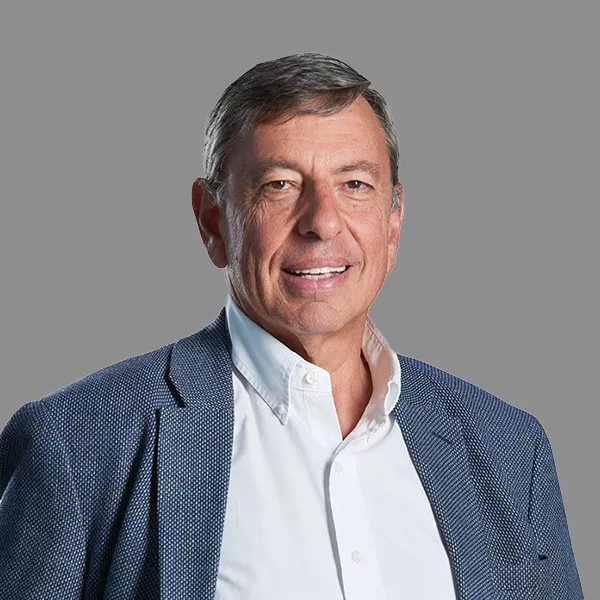 Hilton Saven